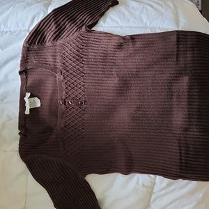 Women's elbow sleeved sweater